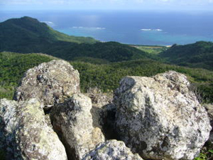 野底岳