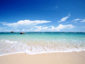 9月の沖縄旅行はおすすめ？今年のシルバーウィーク情報は？気になる服装、気候、台風について
